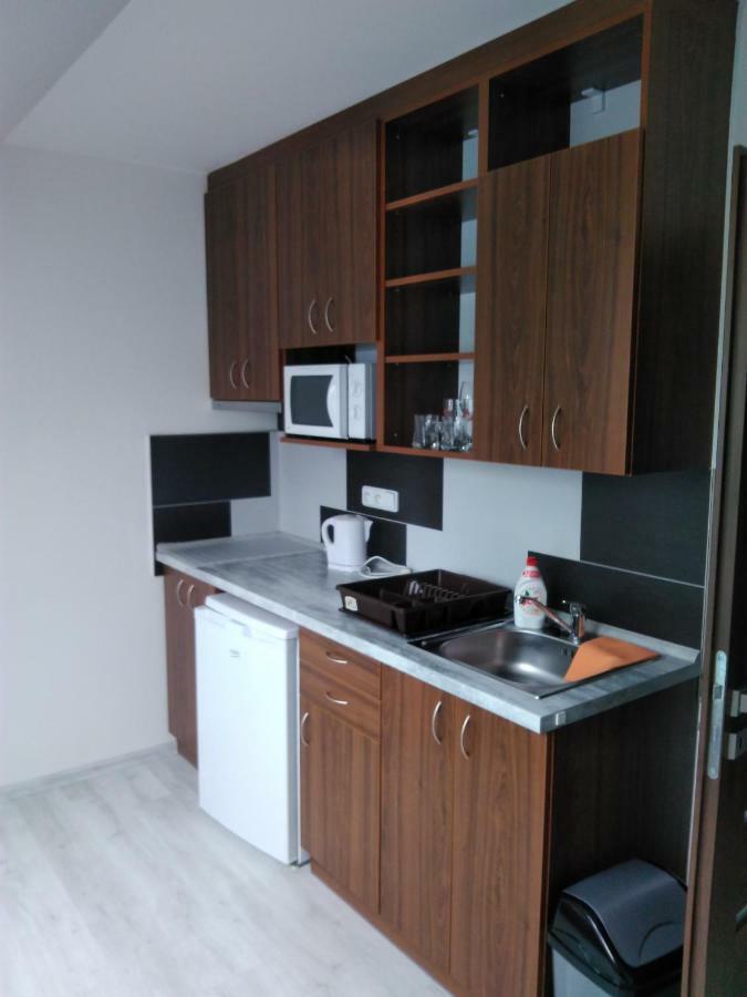 Hotel Vinotéka U Kozů Nové Město nad Metují Exteriér fotografie